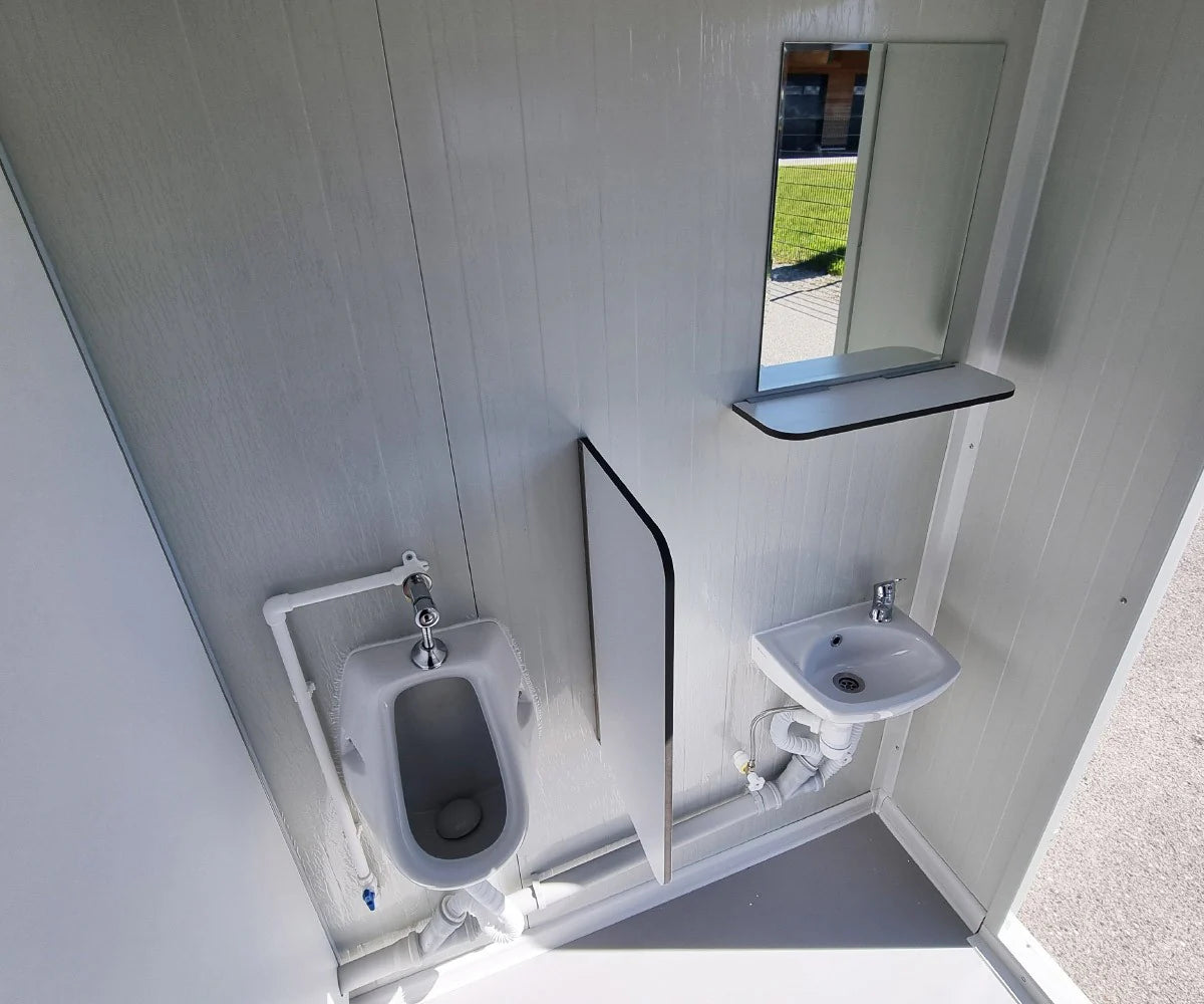 3 m PREMIUM Toilettencontainer – Doppelkabine für Damen und Herren